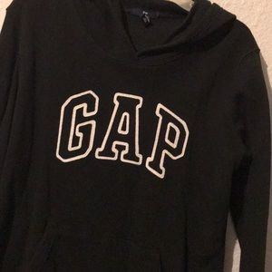 GAP sweater